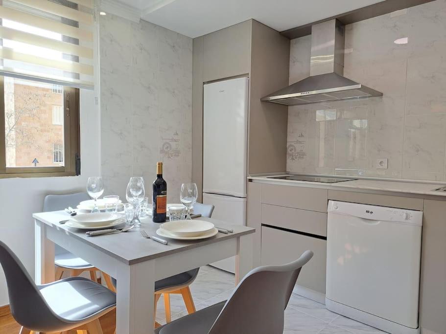 Apartmán Casa Angel Ayuntamiento Centro Logroño Exteriér fotografie